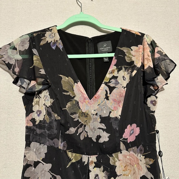 NWT Adrianna Papell Metallic Chiffon Walkthrough - size 2 - Picture 4 of 7